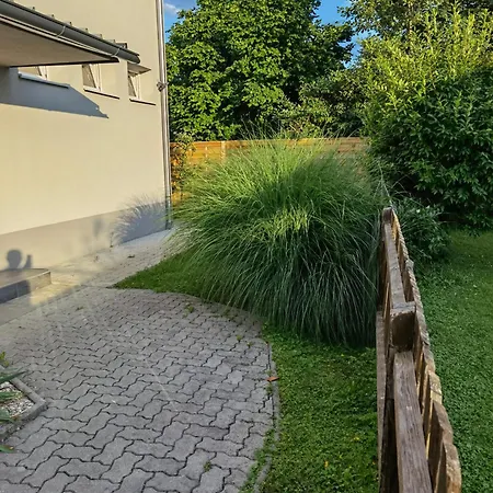 Eichbachgasse 38 アパート